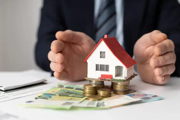 Home Equity Loan to Buyout a Spouse in Canada: Your Guide